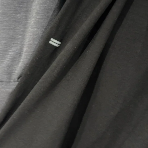 NOBULL Black Apparel Tag - Picture 3 of 6